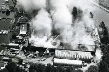 Grote brand Meubelfabriek van der Berg